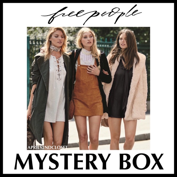 FREE PEOPLE MYSTERY BOX A2C - Picture 4 of 15